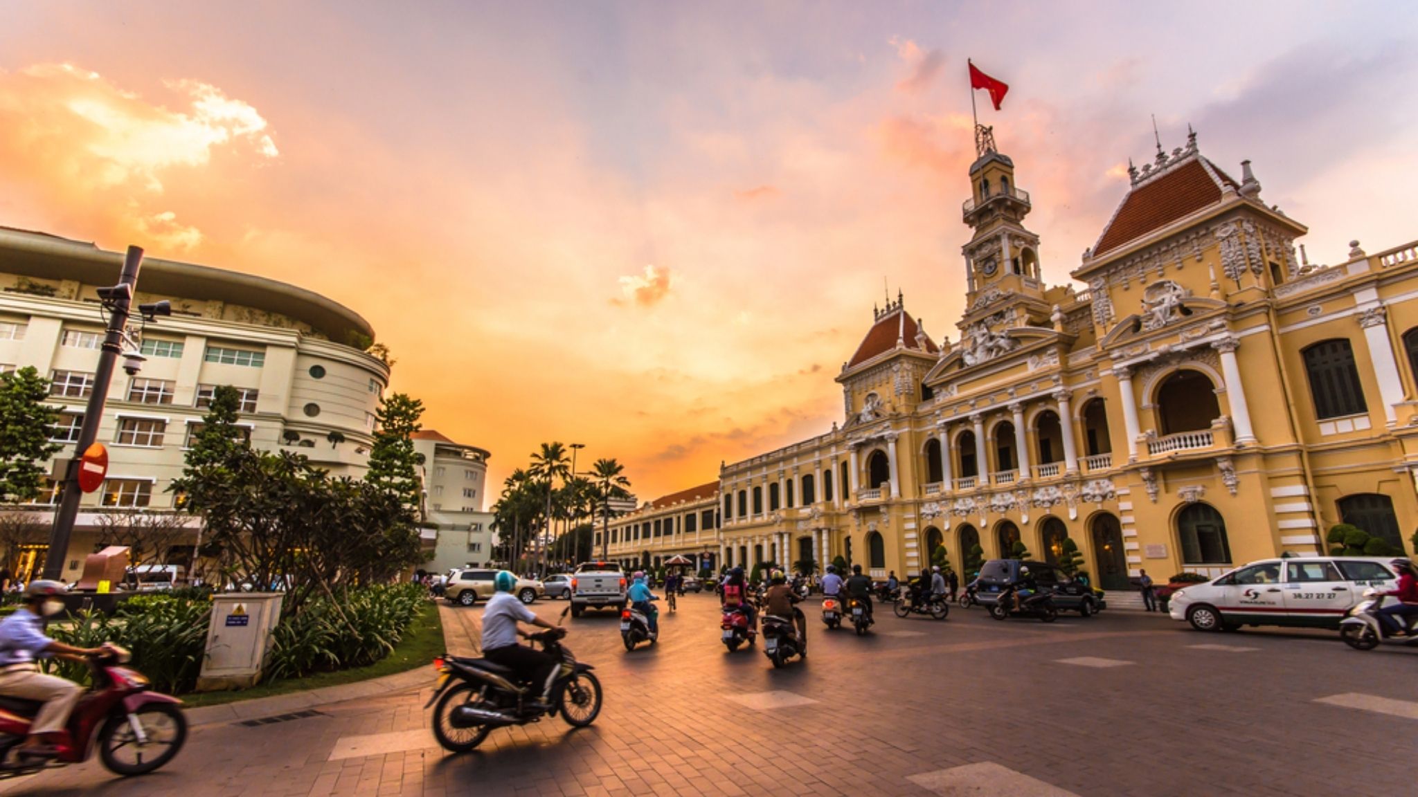 Ho Chi Minh Vespa Half-Day